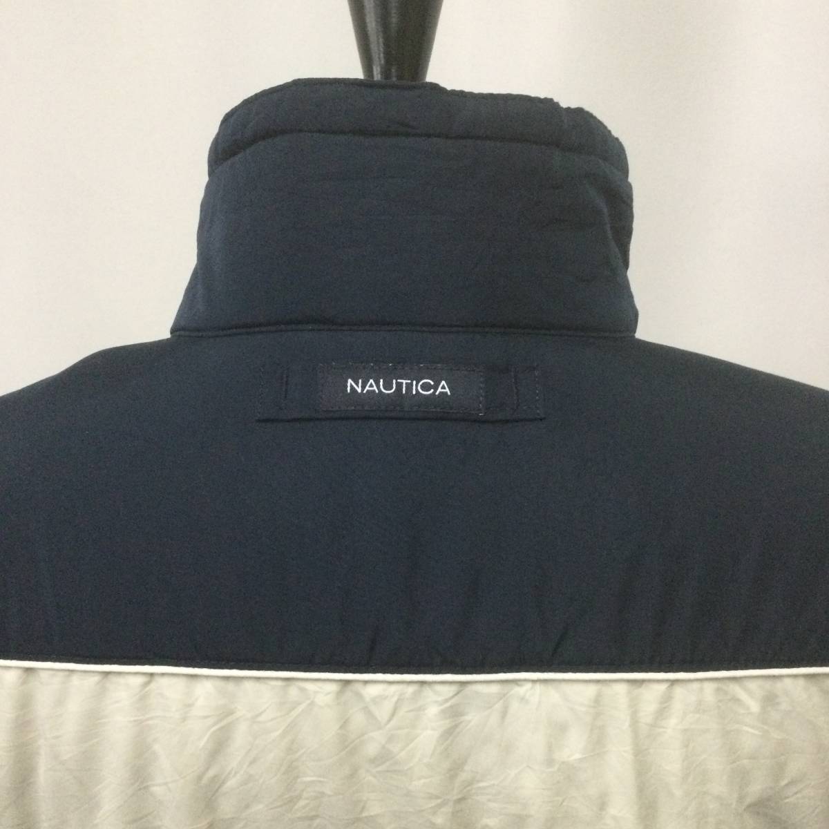 【N370】★NAUTICA★ ノーティカ ナイロン 中綿 ジャケット XLサイズ アメカジ 冬物 定番ブランド 古着 アメリカ古着 古着卸_画像5