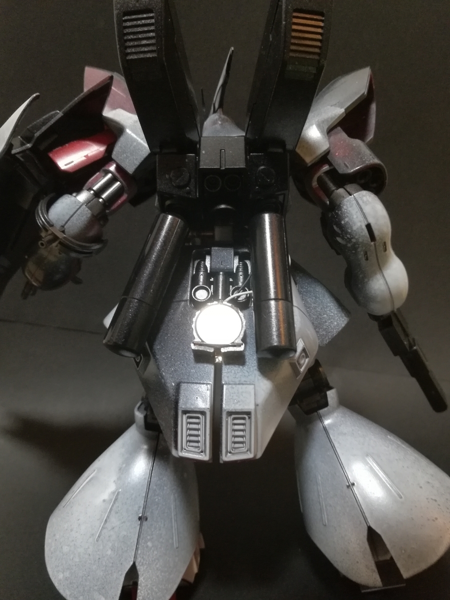 HG★サザビー★塗装済み★モノアイ発光★逆襲のシャア★完成品★シャア専用★最終決戦用★逆襲用モビルスーツ★SAZABI★機動戦士★ガンダム_画像8