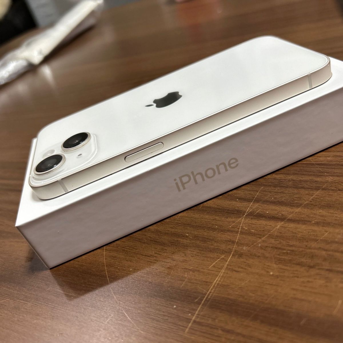 最安値 美品 iPhone14 スターライト 128GB|Yahoo!フリマ(旧 最安値 美品 iPhone14 スターライト 128GB|Yahoo!フリマ(旧