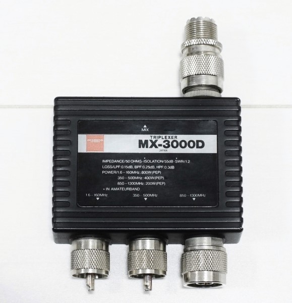 DIAMOND　トリプレクサー　MX-3000D　HF～144／430／1200MHz_画像1