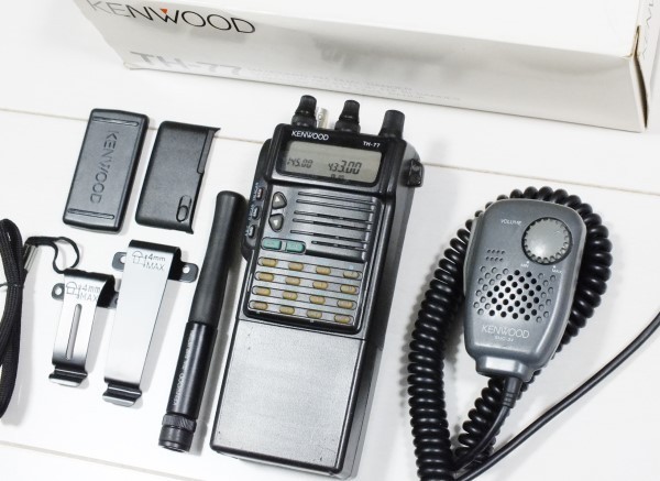 Kenwood TH-77 144/430MHz dual band handy machine : Real Kenwood TH-77 144/430MHz dual band handy machine : Real