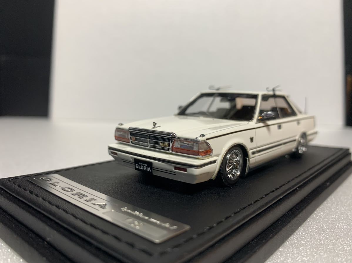 イグニッションモデル　1/43 日産　グロリア 4drハードトップ　ブロアムVIP (Y30) White_画像4