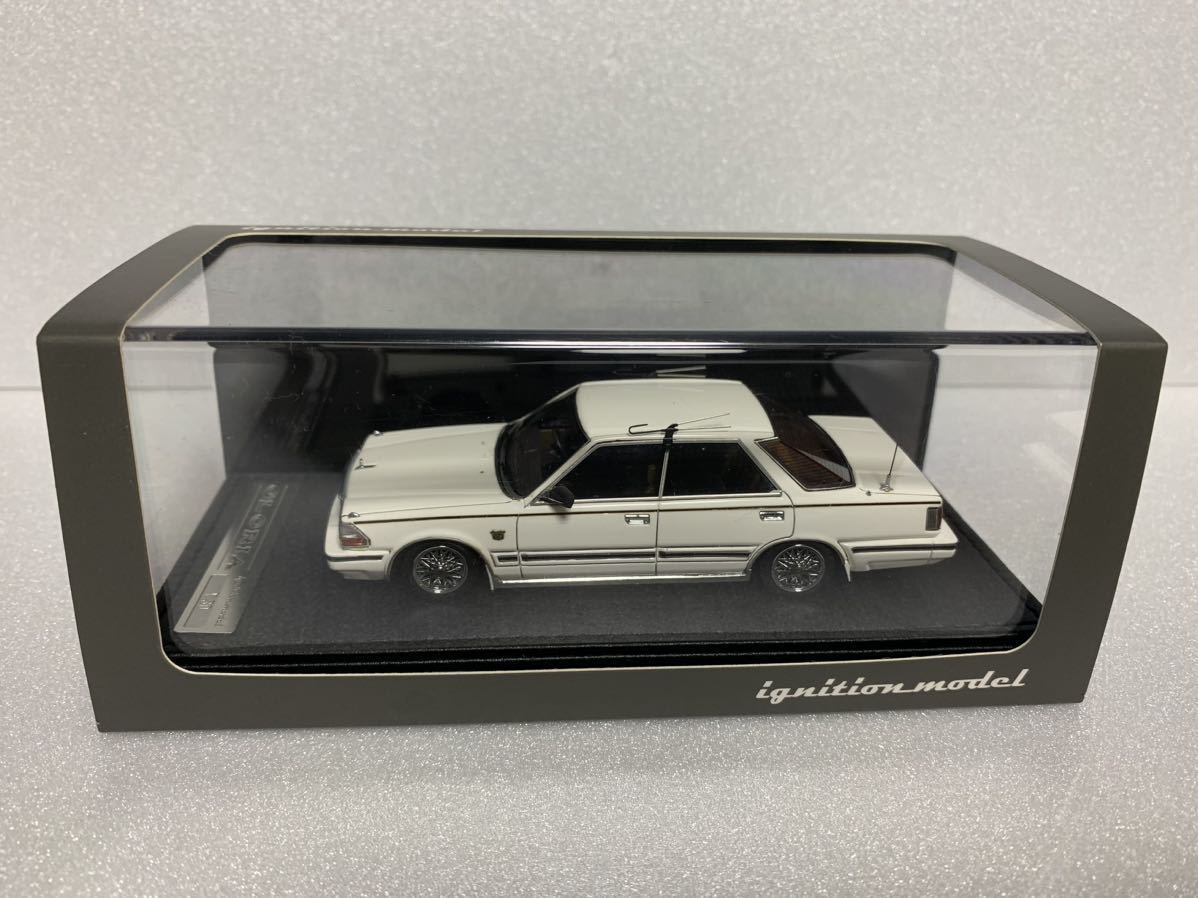 イグニッションモデル　1/43 日産　グロリア 4drハードトップ　ブロアムVIP (Y30) White_画像1