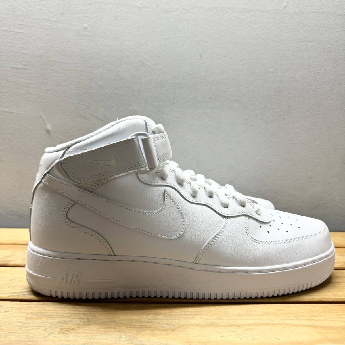 極美品 NIKE AIR FORCE 1 MID 07 ナイキ エアフォース 1 ミッド 07　ホワイト スニーカー 29cm CW2289-111_画像3