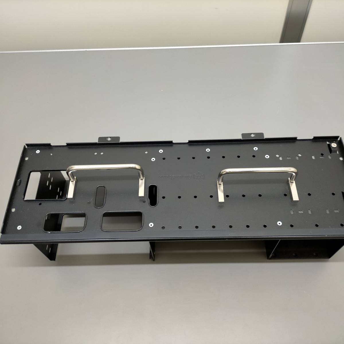 美品 E-ATX対応 横置きPCケース SilverStone Grandia GD08 SST 美品 E-ATX対応 横置きPCケース SilverStone Grandia GD08 SST