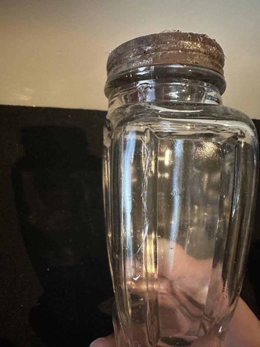 裏蓋が面白い 古い水飴瓶 ウランガラス ガラス瓶 ブリキフタ まとめて空瓶 蓋付 レトロ 和硝子 _ニュウあり