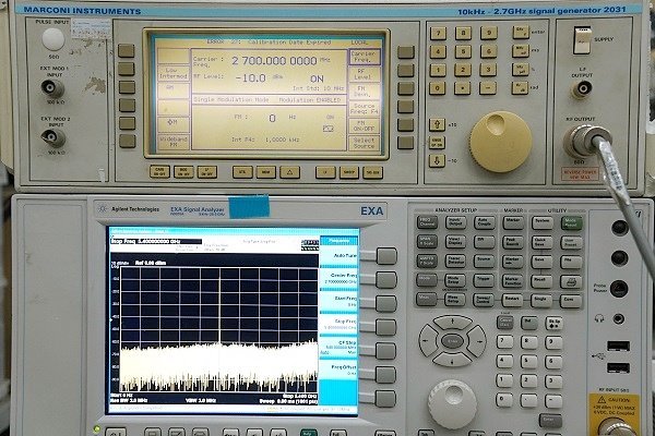 Agilent 9k Hz～26.5 GHz MXAシグナル・アナライザ▲N9010A 中古▲送料無料_※信号発生器はテスト用の為付属しません。