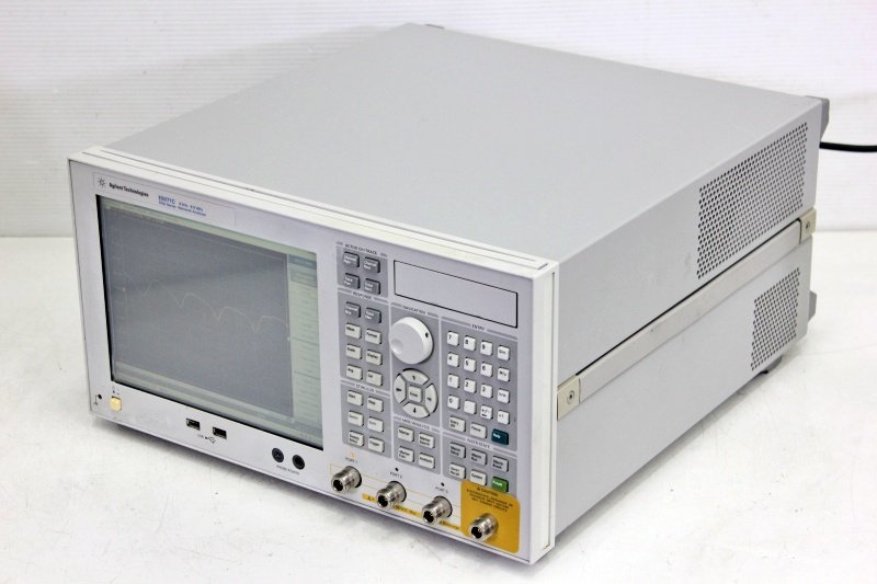 Agilent 9kHz-6.5GHz ネットワークアナライザ●E5071C 中古【ジャンク品】▲送料無料_外観にキズ、汚れ等あり。