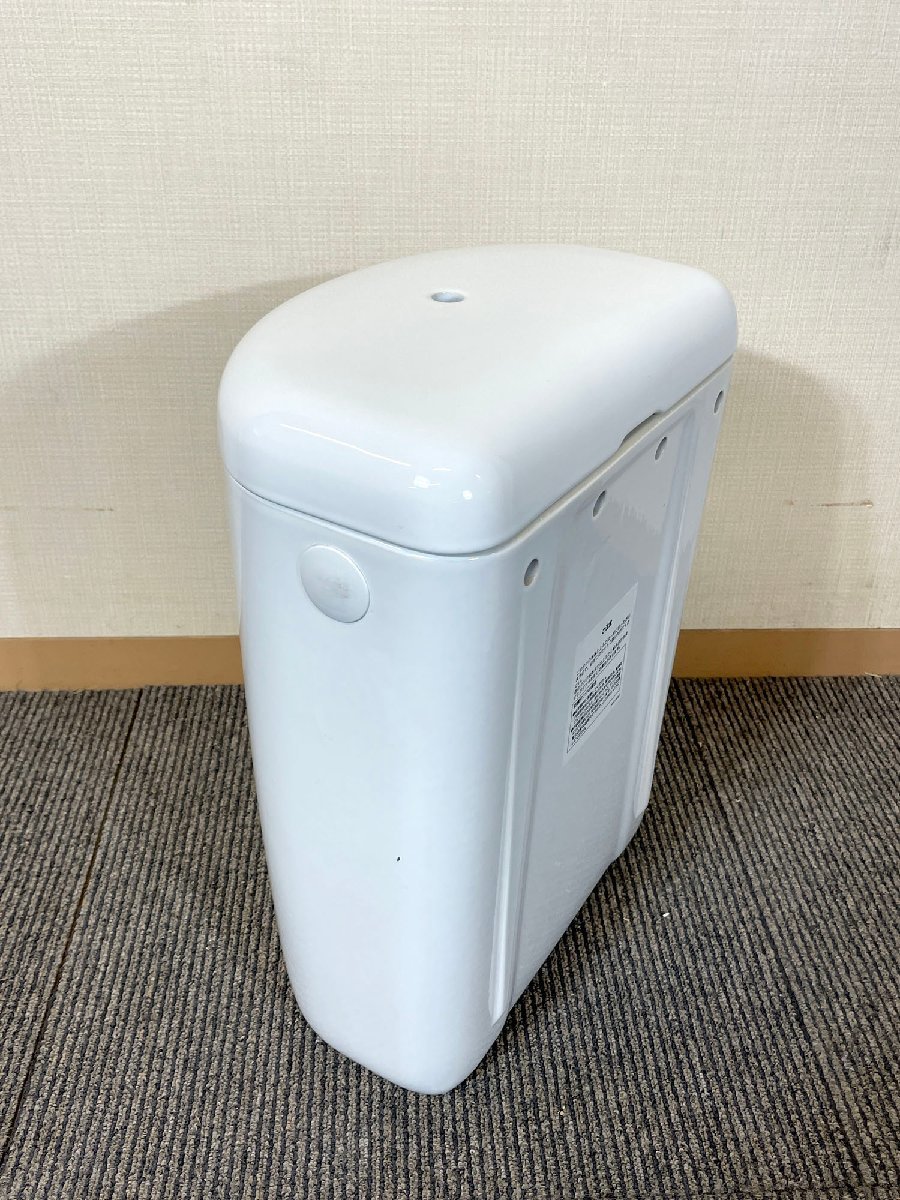 【福岡】W340 トイレタンク◆TOTO◆S300BK NW1◆W340 H455 D218◆長期保管品◆BR4078_Khの画像4