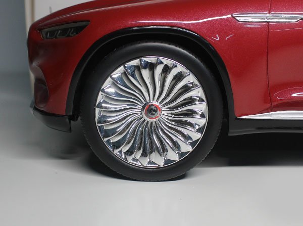 ▲入手困難！限定品！Schuco 1/18 メルセデスベンツ マイバッハ Maybach Vision Ultimate Luxury Red SUV 新品 Resin Model