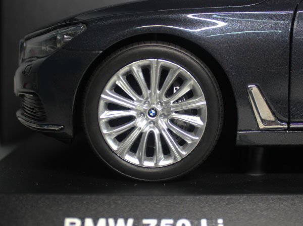 ▲全開閉！Grey！金属製！BMW特注 1/18 BMW 7 750Li 新品 760_画像5