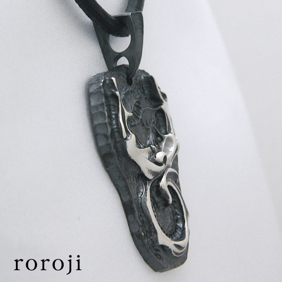 PT49-1-a：ペンダント・トップ/pendant top　roroji・ロウロウジ　「牡牛座/Taurus」4/20～5/20_右側面