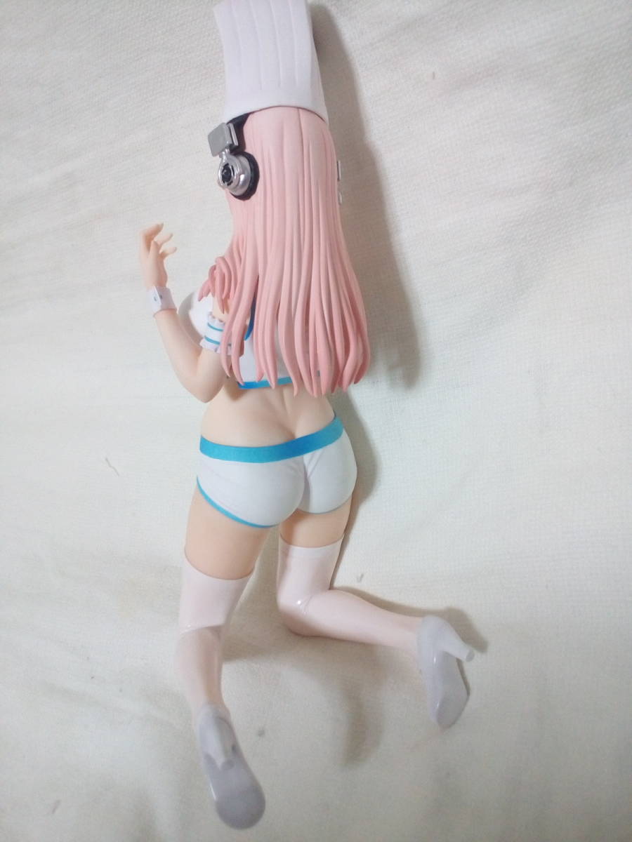  great number exhibition including in a package OK figure woman Cara ani Super Sonico putty .siever toys Works 