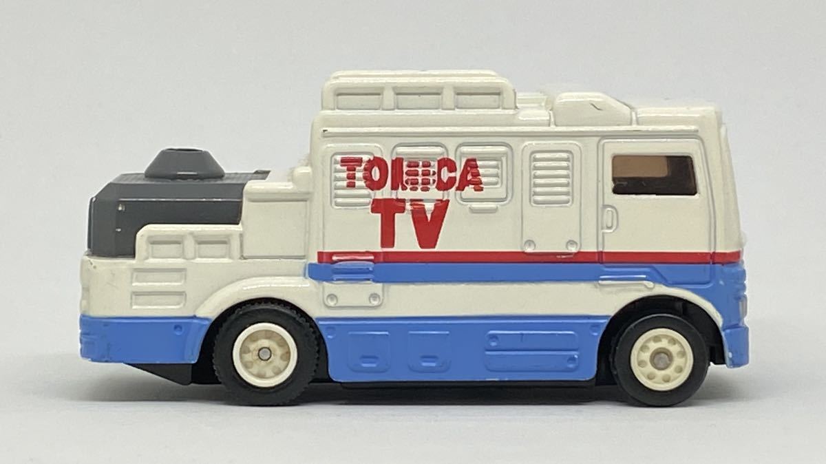 モータートミカ AM-1 TV中継車 TOMICA T.V いすゞ 840 フォワード BO B/O ビーオー テレビ トラック ISUZU 810 TRUCK 模型 ミニカー 絶版_画像6