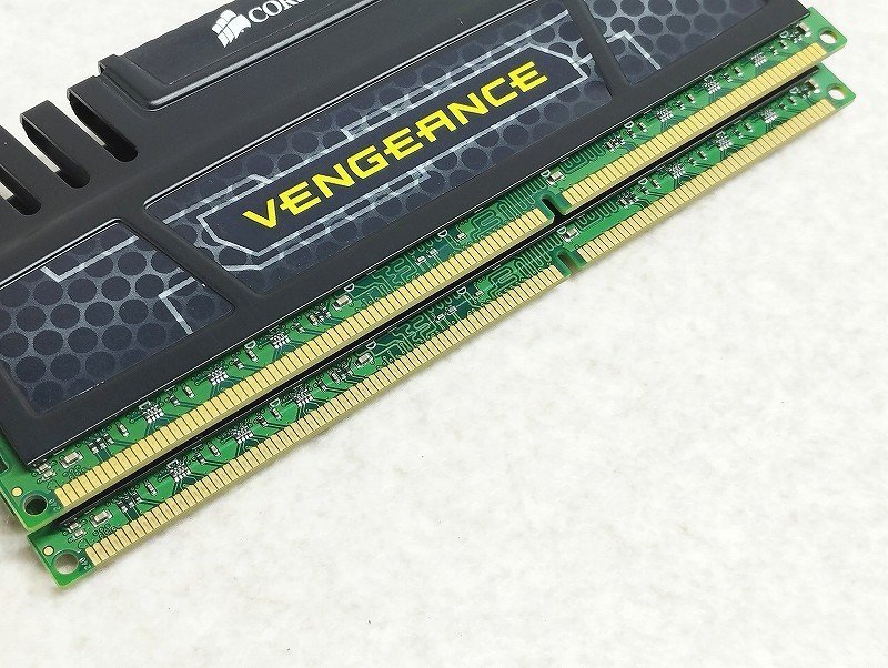 CORSAIR VENGEANCE メモリ CMZ16GX3M2A1600C10 DDR3 16GB ジャンク_画像5