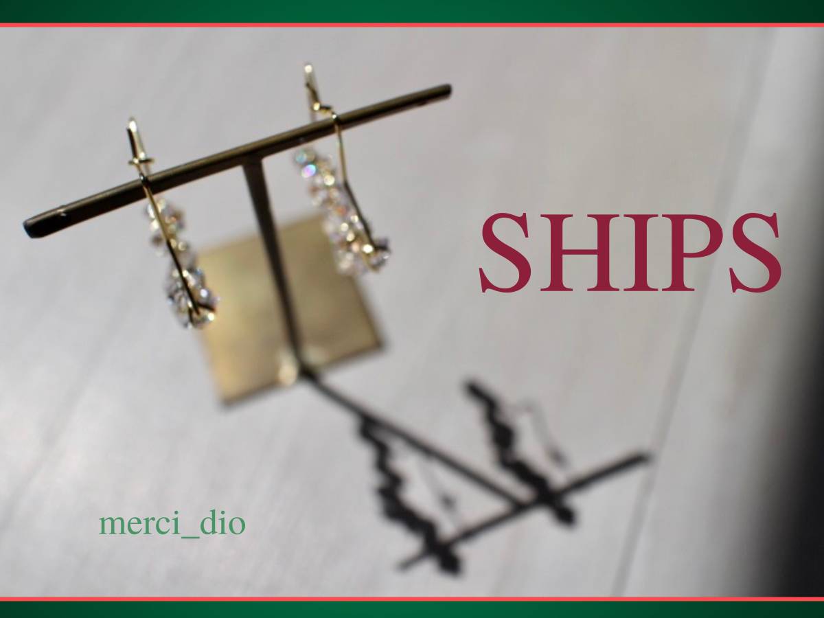  Ships SHIPSs tarp -p Gold color zirconia earrings accessory .. clear zircon new goods unused Wai Ron Herman 