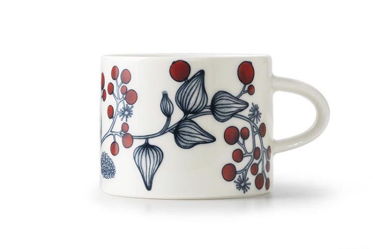 ★新品未使用★アラビア ルノ フロストベリー 2客セット ティーカップ&ソーサー scope arabia runo frost berry tea cup 150周年_画像2