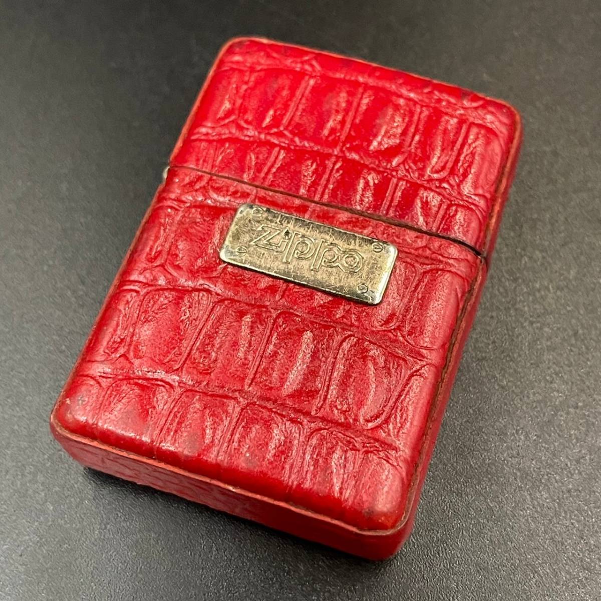 【人気】ZIPPO ジッポ レギュラータイプ クロコダイル柄 レッド 火花OK 着火跡あり オイル ライター/CDK54-15_画像1