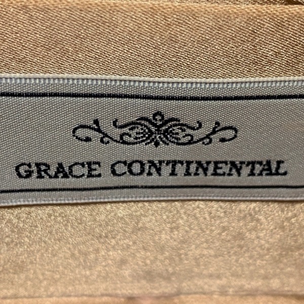 グレースコンチネンタル GRACE CONTINENTAL クラッチバッグ - レザー アイボリー×シルバー×マルチ ビジュー/ビーズ/型押し加工 バッグ_画像7