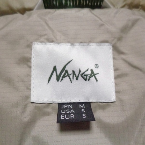 ナンガ NANGA ダウンコート サイズM - ライトグレー メンズ 冬物/ジップアップ/フード付き コート_画像3