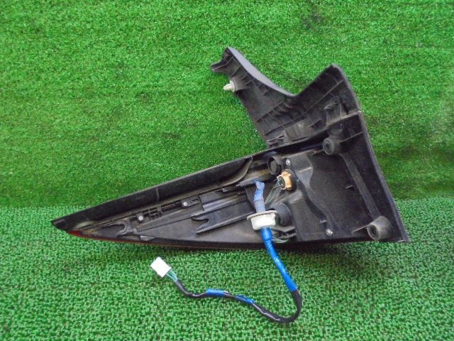 9EX1027 QD2)) 日産 ラフェスタ CWEFWN 前期型 ハイウェイスターGスプレモ 純正 テールライト右　　スタンレイP9377_画像3