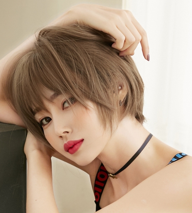 レディース　ファッション　ウィッグ ショート かつら フルウィッグ wig 小顔 可愛い 自然 耐熱 通気性 学生　k436