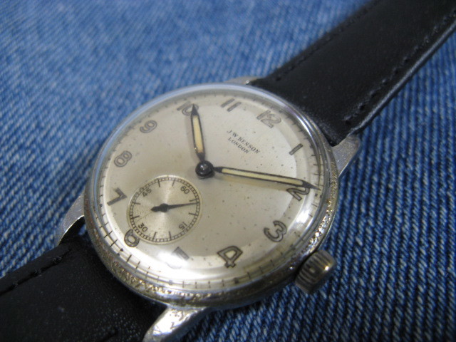 1950年代 J.W.BENSON J.W.ベンソン ミリタリー ブリティッシュウォッチ 英国アンティーク手巻腕時計 稼働品 注油済み_画像3