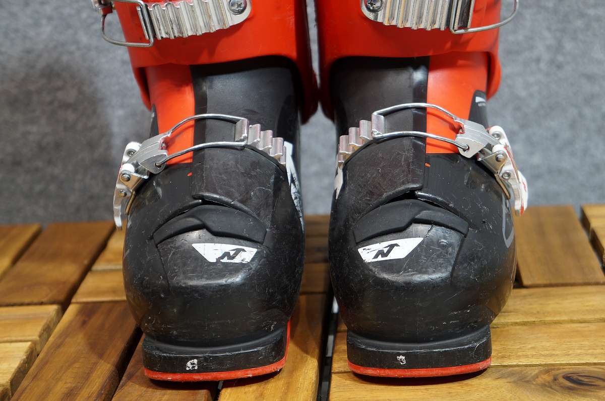 USED a little scratch equipped Nordica NORDICA Speed Jr ski boots [ color : photograph reference size =22.5cm L=265mm] good-looking!