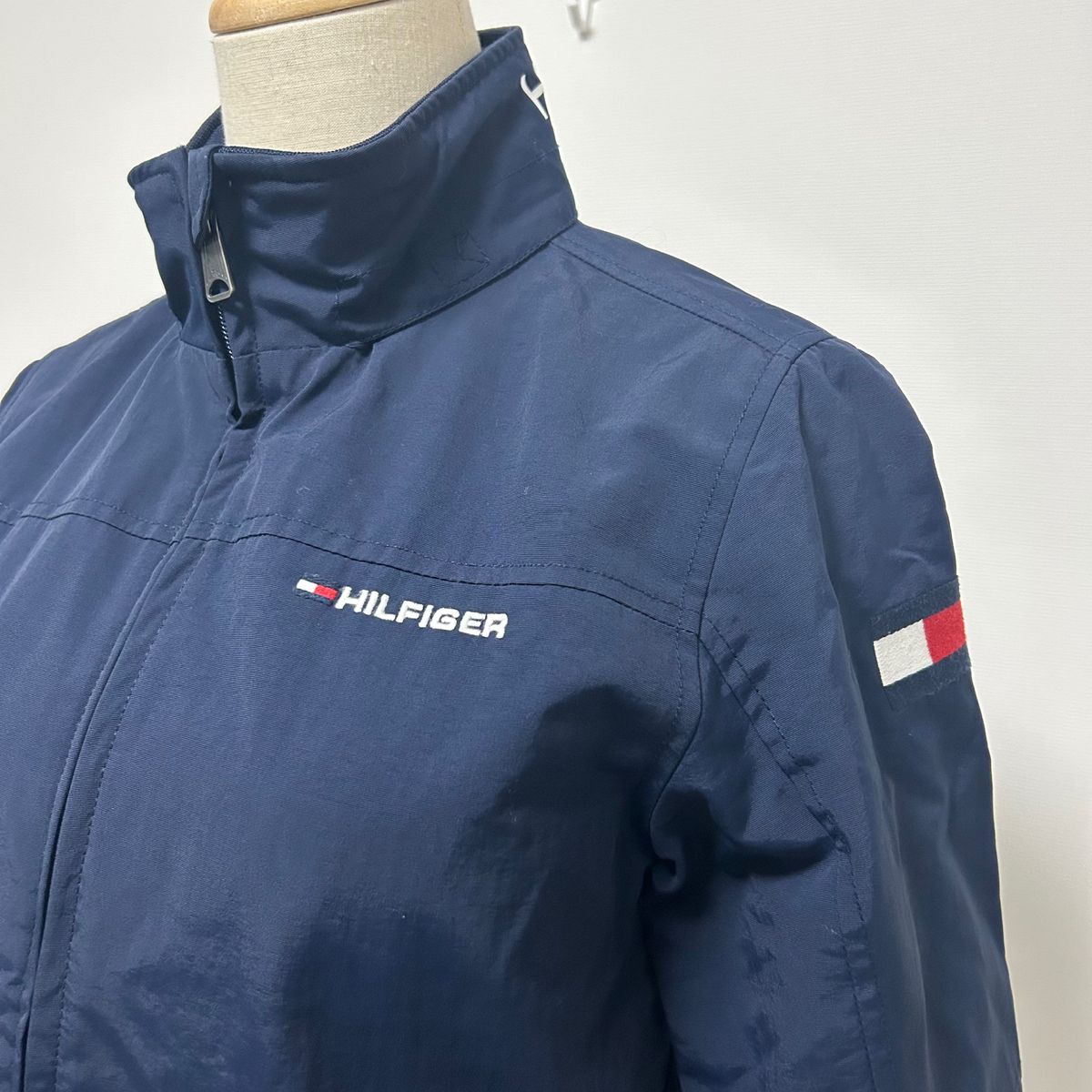 Tommy ジャケット トミーヒルフィガー ネイビー 新品未使用 Tommy ジャケット トミーヒルフィガー ネイビー 新品未使用
