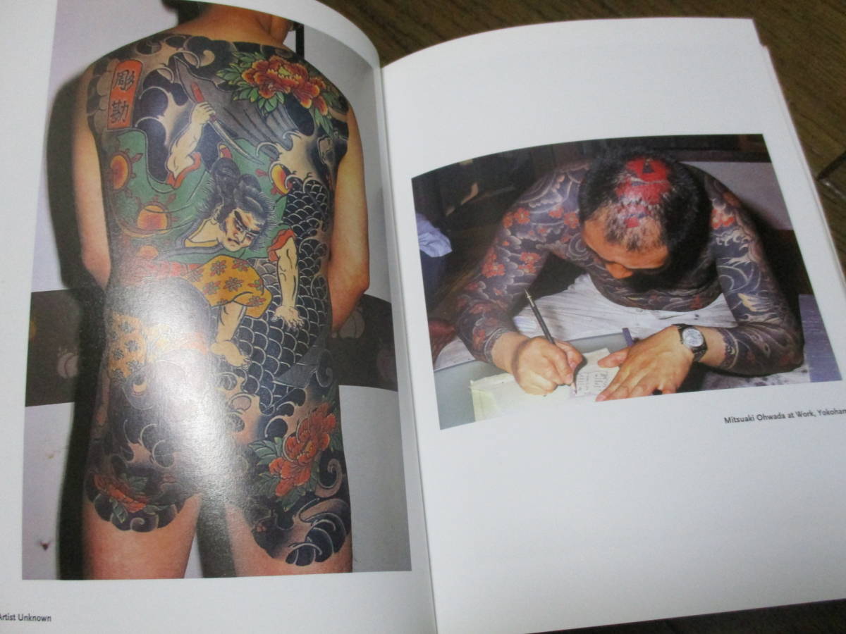 1000 Tattoos world. ta toe photoalbum [ out of print goods large book@]*book@ photoalbum foreign book inserting . tattoo peace carving 