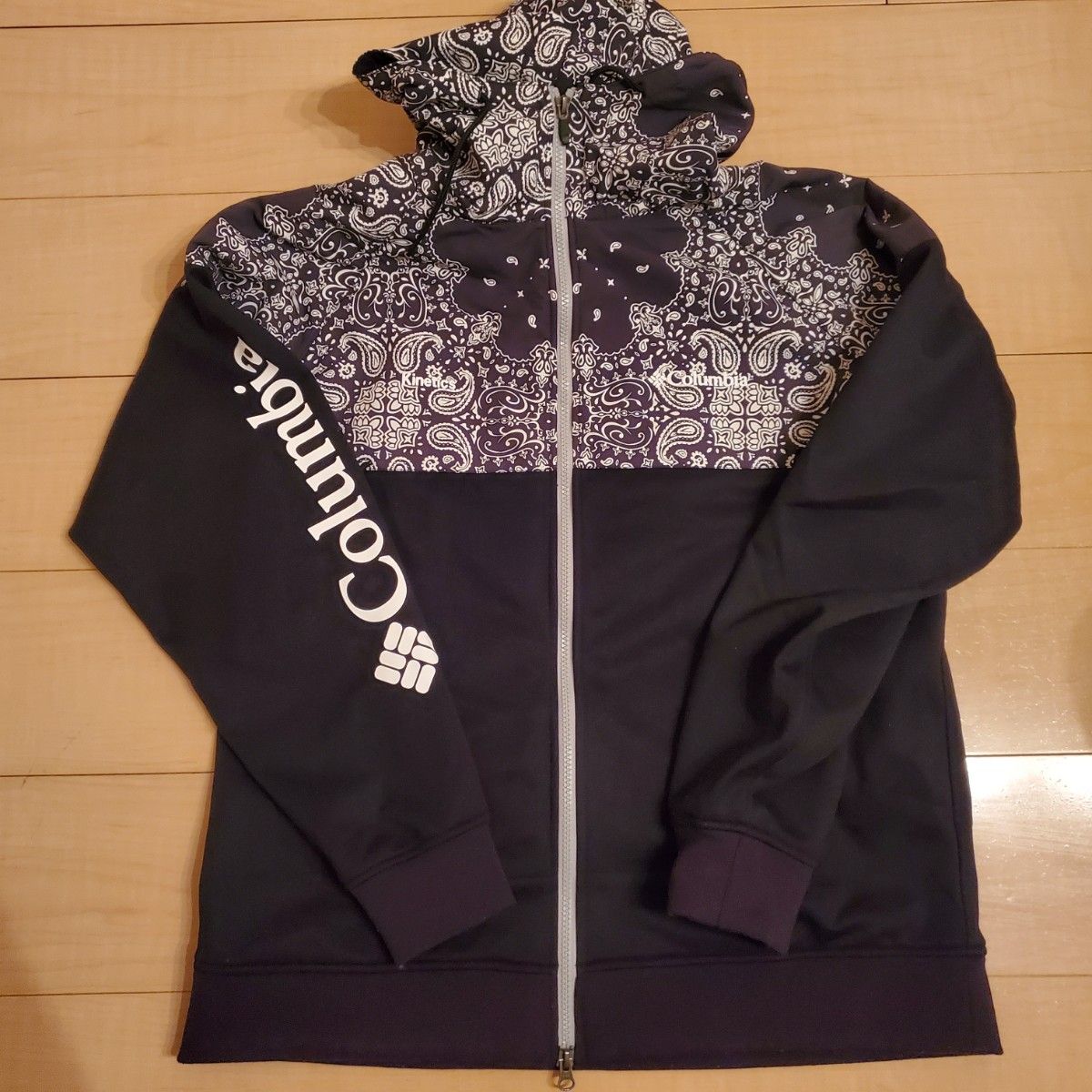 Columbia コロンビア XL ジップアップ パーカー kinetics コラボ Columbia コロンビア XL ジップアップ パーカー kinetics コラボ