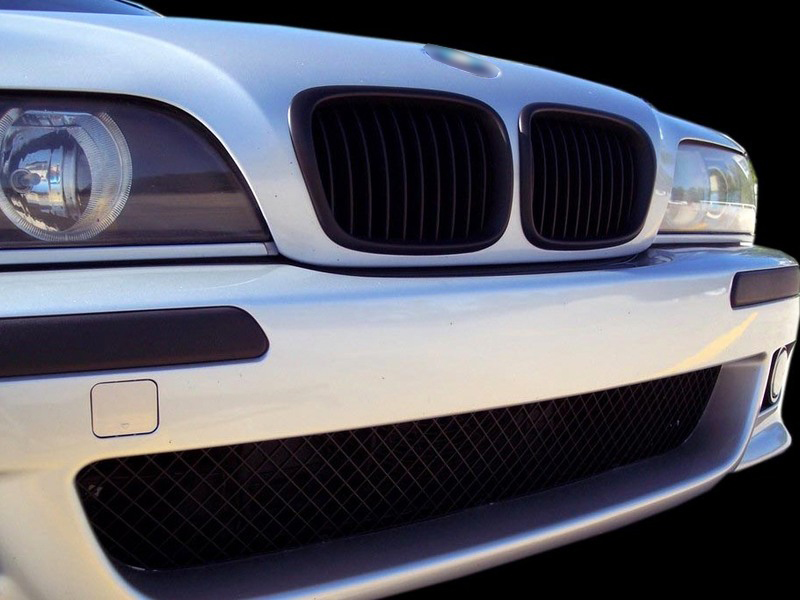 新品 BMW用 5シリーズ E39 E39 M5 マットブラックキドニーフロントグリル 1997-2003年 GR-00006_画像3