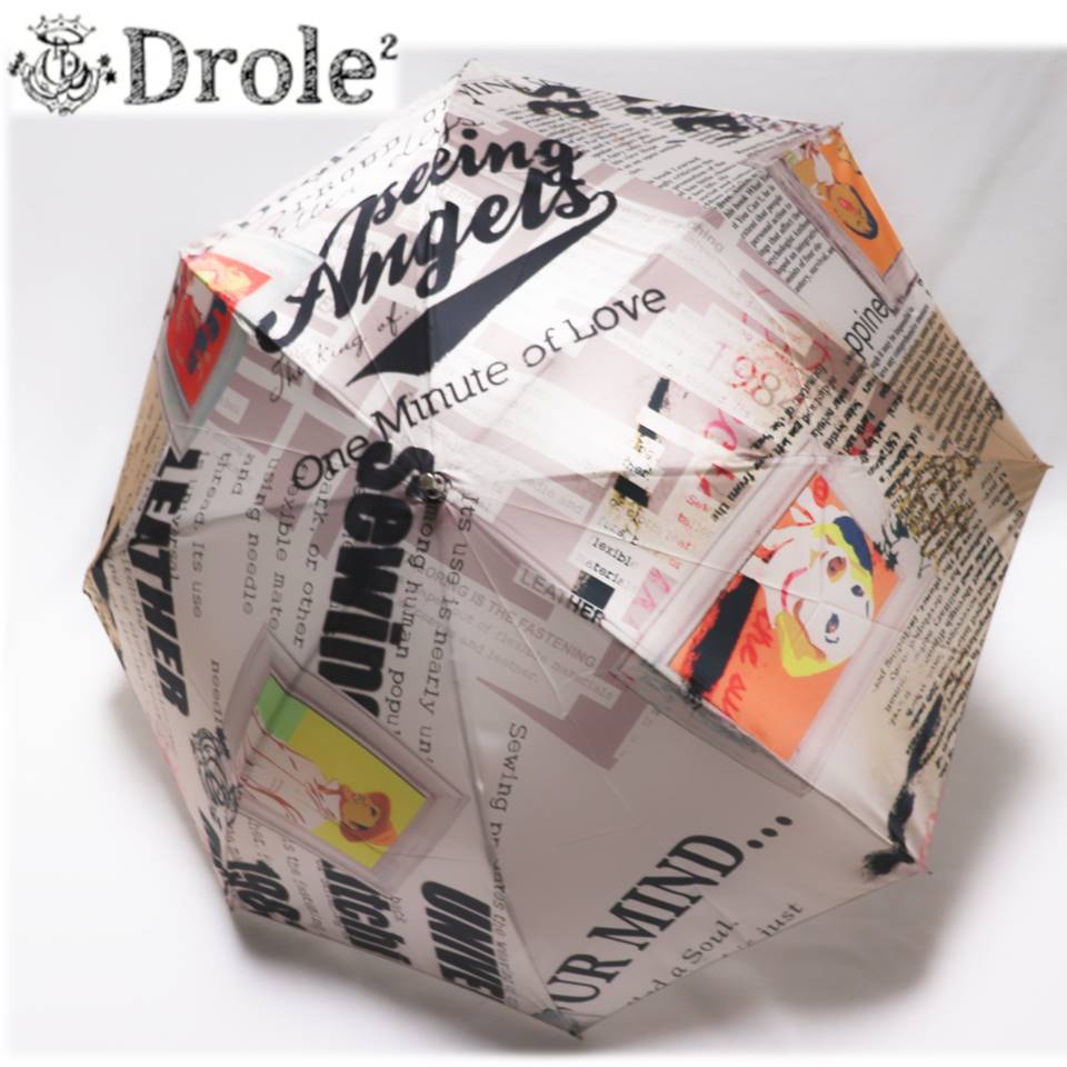 《Drole 2 ドローレドローレ》新品 チラシ・メッセージデザイン 折りたたみ傘 雨傘 8本骨 指にやさしいはじきカバー A9112