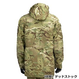 イギリス軍放出品 マウンテンパーカー 裏地メッシュなし 国旗パッチ付き MTPカモ 防風 防寒 スモック [ 190/112 / 可 ]_画像4