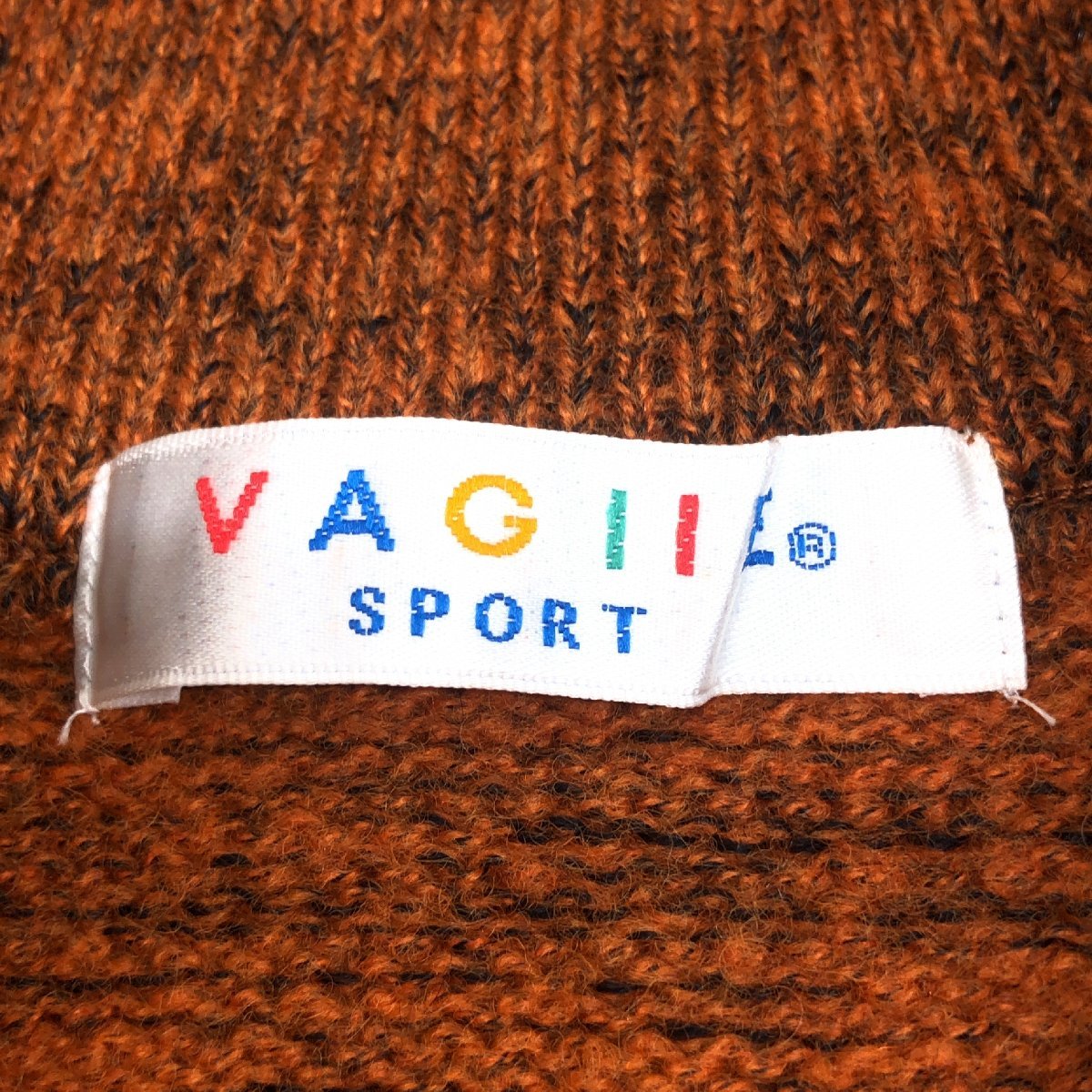 ●美品 VAGIIE SPORT バジエスポーツ キャラクター刺繍 ハーフジップ ウール ニット ゴルフセーター 46(M) オレンジ系 日本製 国内正規品_画像3