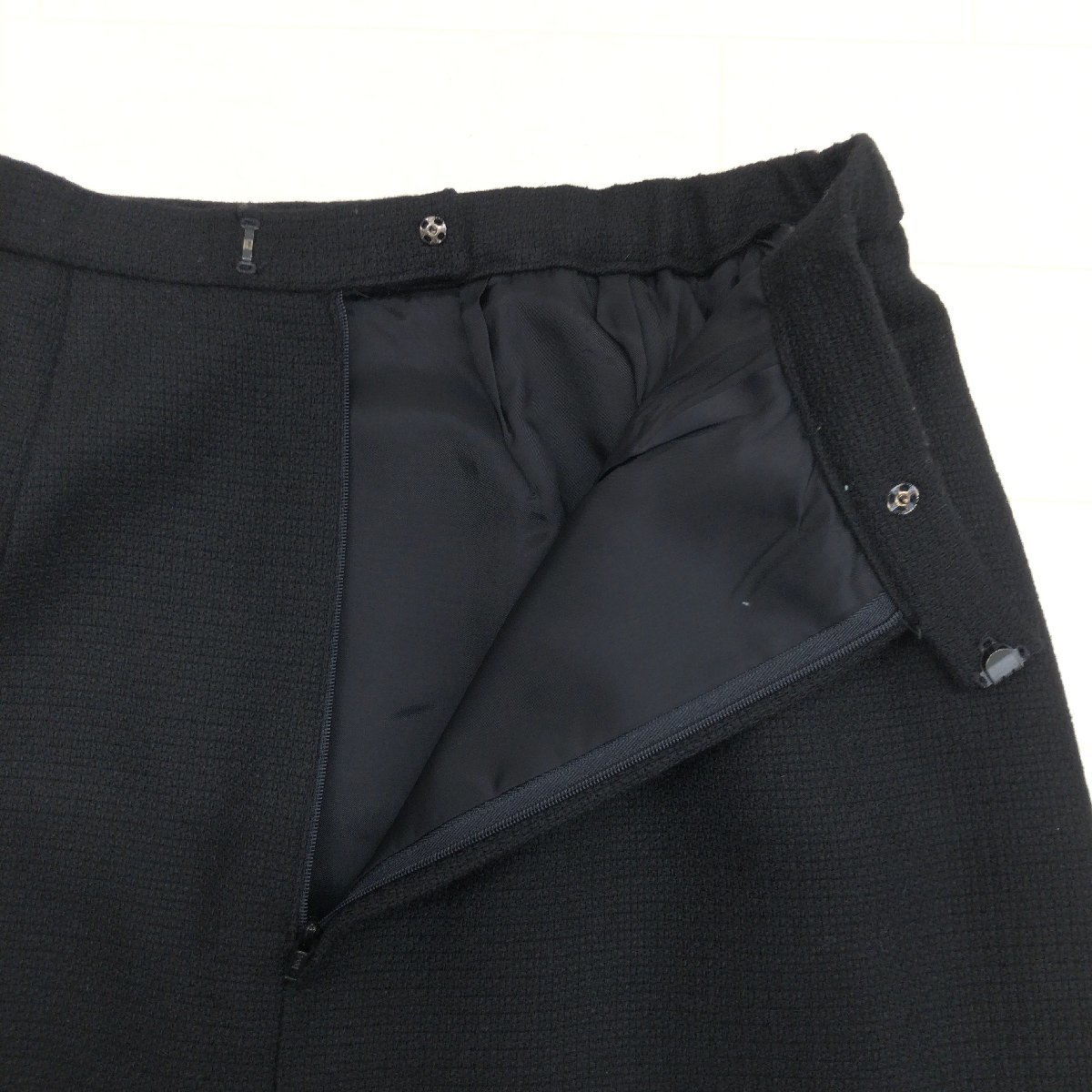 ●美品 LAPINE ラピーヌ ウール100% スカート スーツ 上下セットアップ 13(XL) 黒 ブラック 日本製 LL 2L ゆったり 大きい フォーマル_画像7