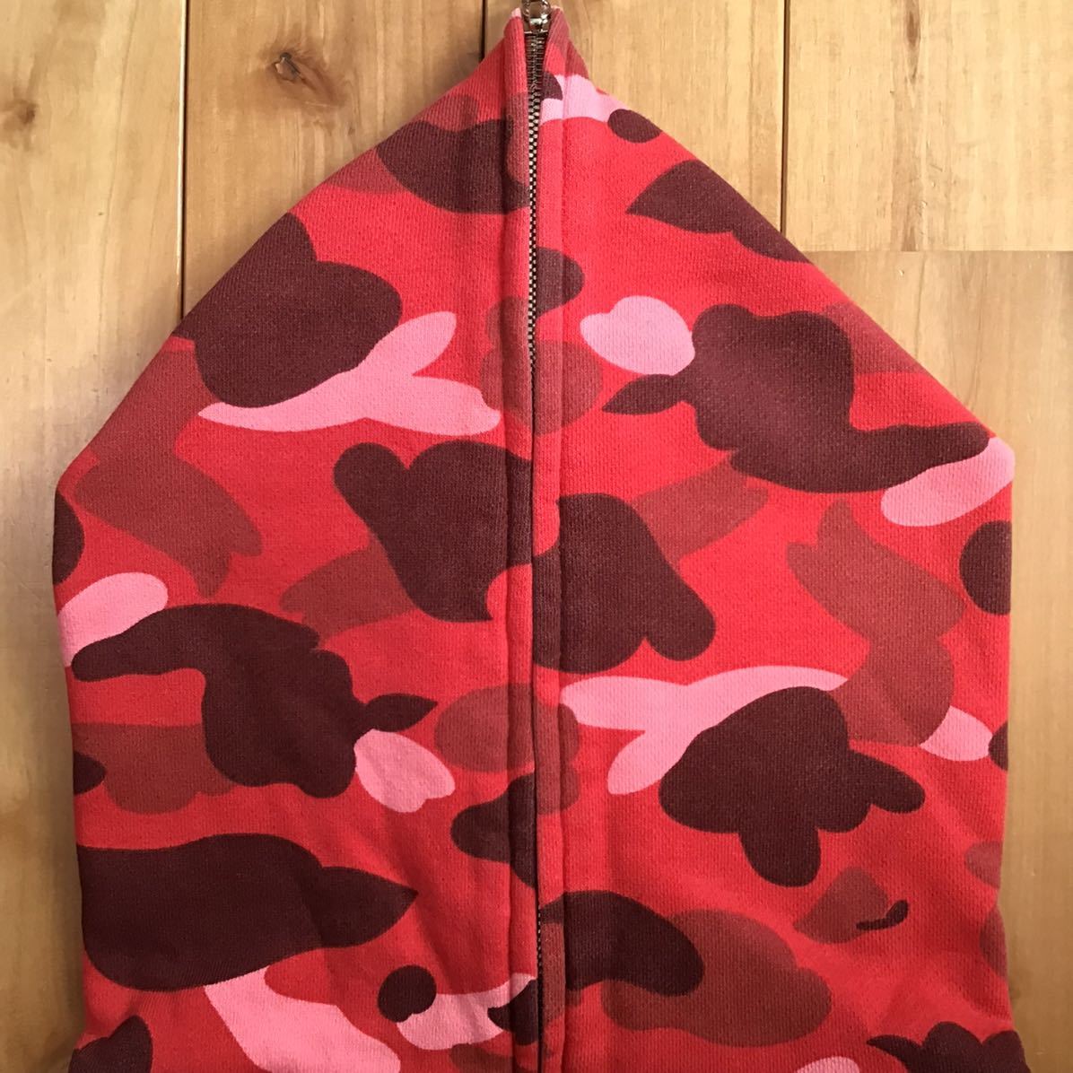 ★初期★ Pharrell camo フルジップ パーカー Mサイズ a bathing ape BAPE full zip hoodie エイプ ベイプ 迷彩 Red camo NIGO z09_画像3