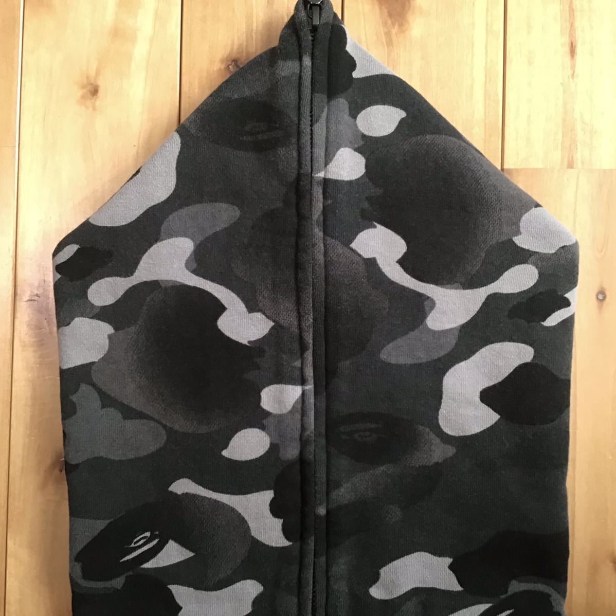 BAPE LOGO グラデーションカモ パーカー Lサイズ shark full zip hoodie a bathing ape BAPE camo エイプ ベイプ アベイシングエイプ i4575_画像4