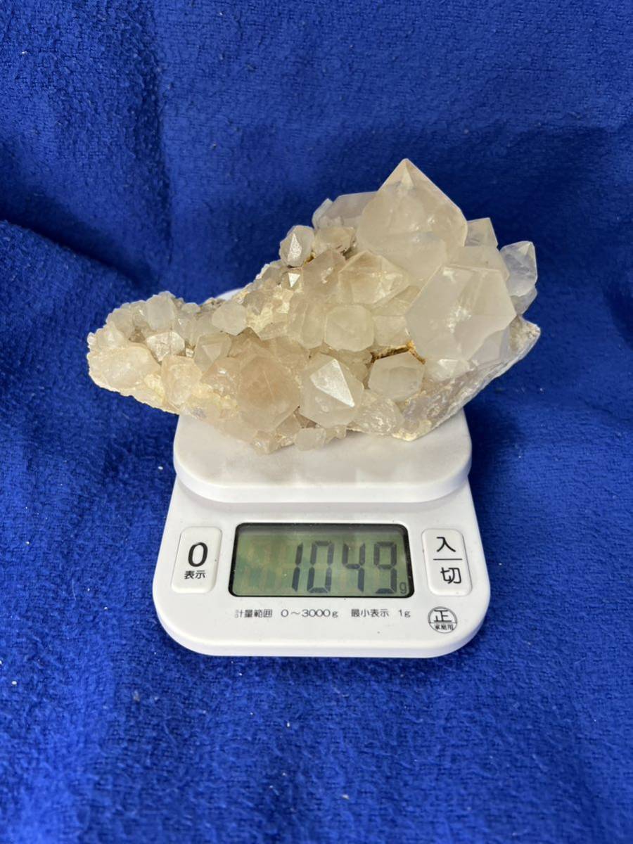 水晶　クリスタル　クラスター　クォーツ 原石 パワーストーン 天然石 1.49kg_画像3