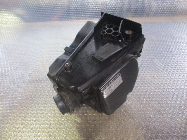 A5AM01 TLR200 エアクリーナーボックス MD09 S_画像1