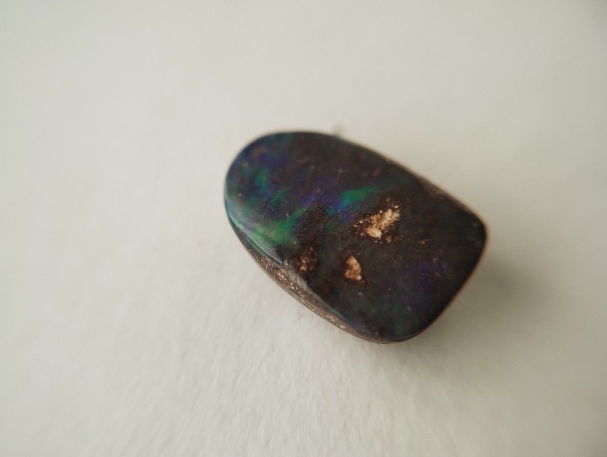 【O12】天然ボルダーオパール3.07ct 裸石 ルース