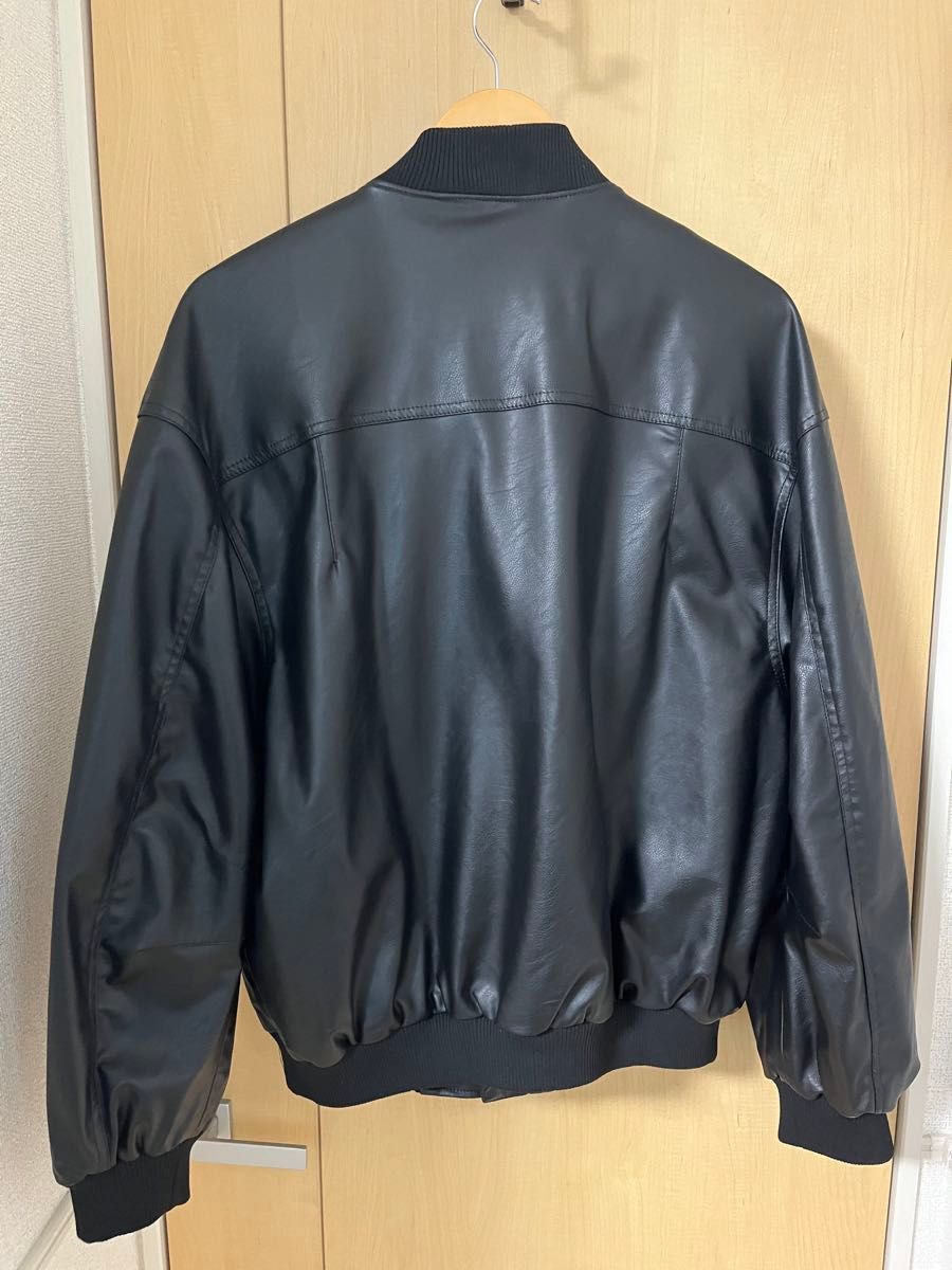 ZARA フェイクレザー ボンバージャケット 新品タグ付き Mサイズ ZARA フェイクレザー ボンバージャケット 新品タグ付き Mサイズ