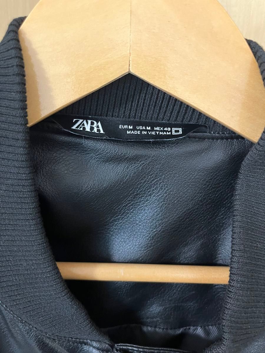 ZARA フェイクレザー ボンバージャケット 新品タグ付き Mサイズ ZARA フェイクレザー ボンバージャケット 新品タグ付き Mサイズ