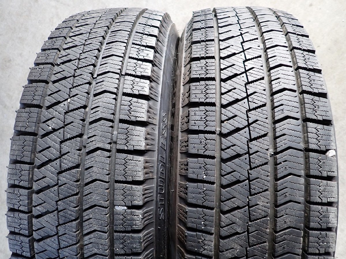 YS4475【送料無料175/65R15】2022年製 BS VRX2 アクア フィット スイフト等 中古スタッドレス ★15×6J 100/4H ET45★_画像3