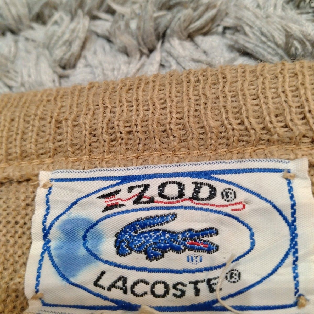 IZOD LACOSTE　ラコステ　80s 糸巻きタグ　ヴィンテージ　Vネックニット　セーター　made in　USA