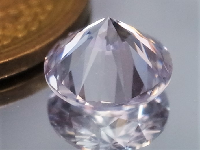 3.41ct 8mm 究極のExcellent cut 大粒キュービックジルコニア 理想的なラウンドブリリアンカット 人の手が一切触れていない完全未使用品_画像9