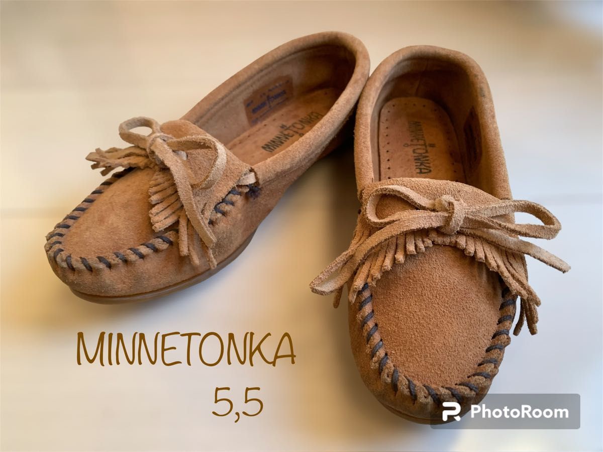 ミネトンカ　 モカシン　 シューズ　 ブラウン　２２，５cm  ローファー　レディース　MINNETONKA  ４０７T