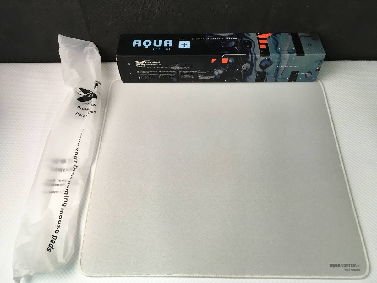 shO288 X-Raypad プロフェッショナル ゲーミングマウスパッド White Aqua Control Plus XL 450×400×3mm ※裏面汚れ有_画像1