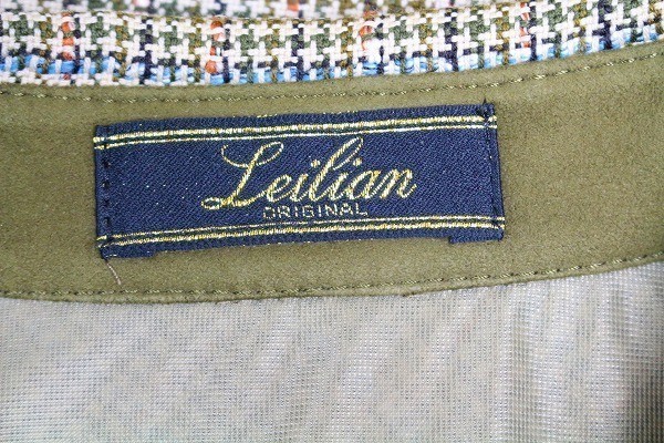 Leilian レリアン 美品近い シャツ トップス 長袖 ボタンも同じ柄 ウール 薄手 総柄 15+ カーキ マルチカラー レディース [837655]_画像9