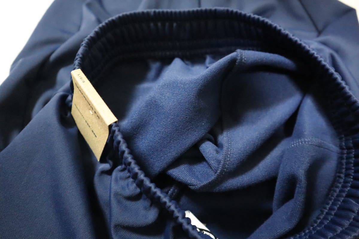新品 160㎝ NIKE ナイキ キッズ トラックスーツ ジャージ 上下 新品 160㎝ NIKE ナイキ キッズ トラックスーツ ジャージ 上下